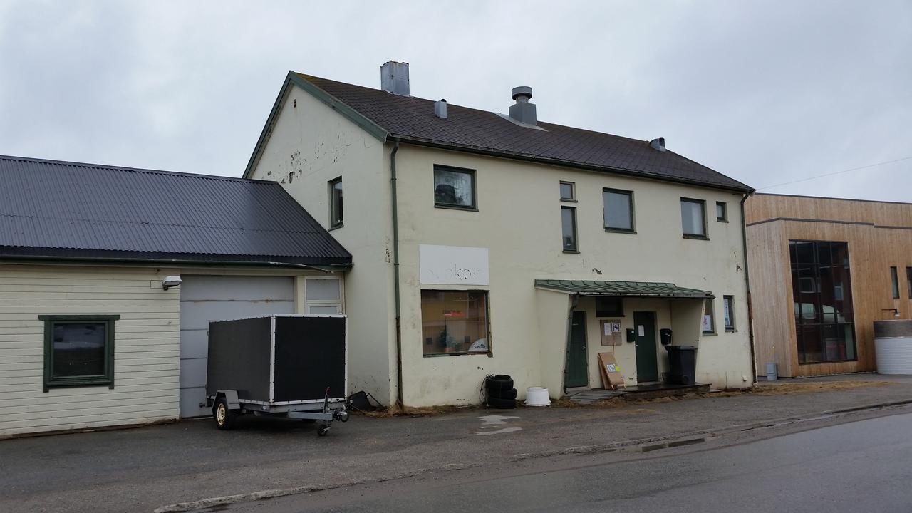 Motel Wilhelmsen Romutleie Vardo Exterior foto